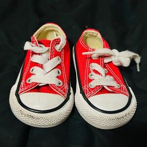 Baby converse red